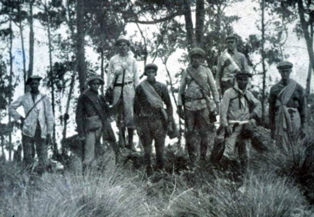Grupo de gavilleros dominicanos durante la ocupación estadounidense, 1916